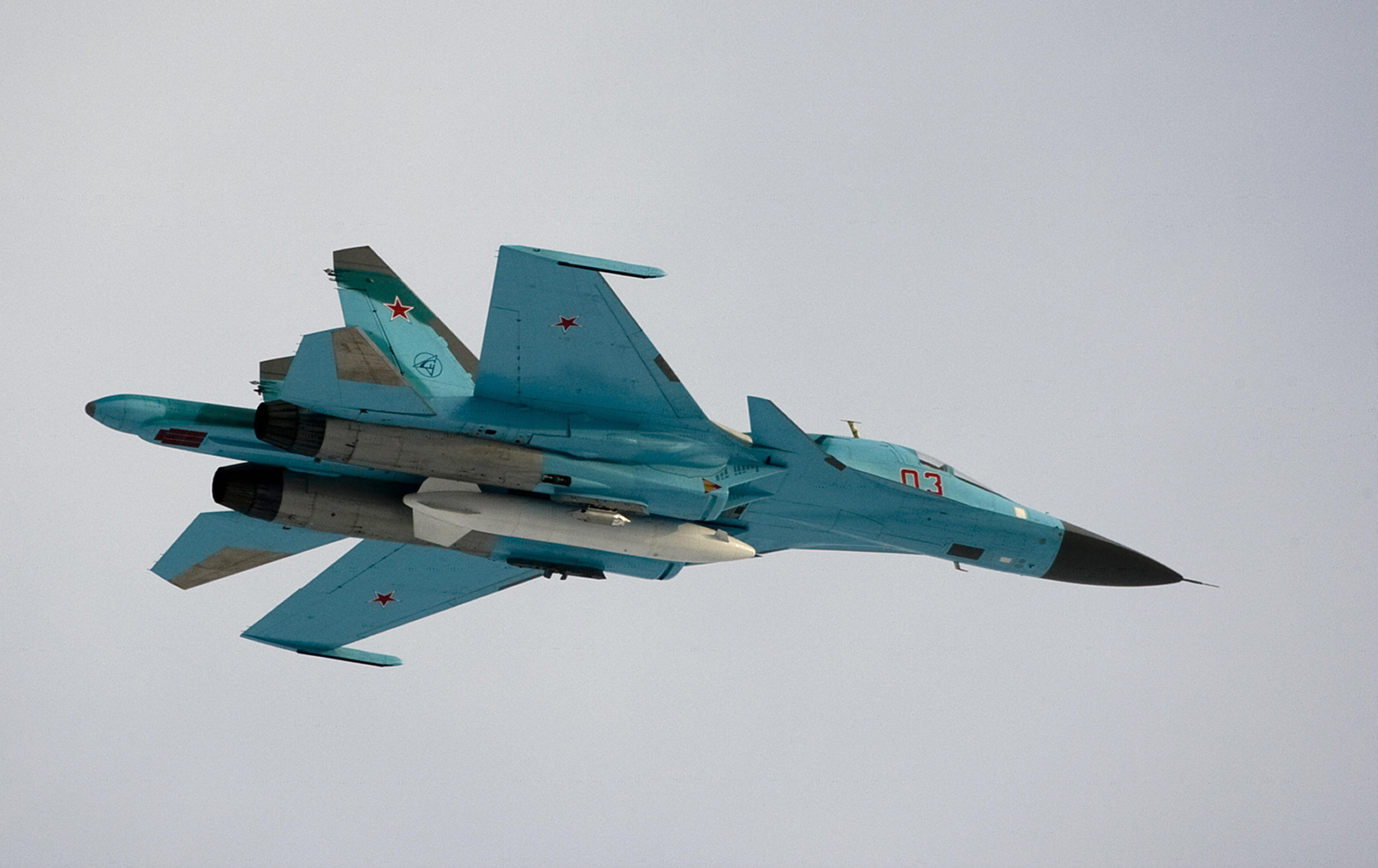 An Su-34 bomber jet flyng near Moscow in 2009. (Alexander Zemlianichenko/AFP/ Getty Images)