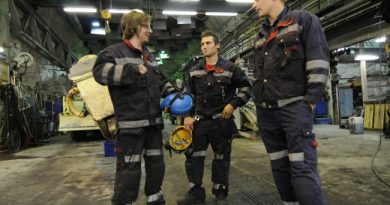 Swedish mining major LKAB is cutting staff in order to keep afloat amid low prices. (BarentsObserver)