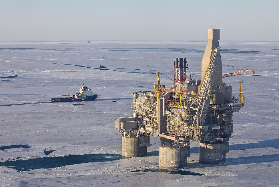 The pullout of foreign partners has left Rosneft asking for a postponement of exploration activities on 12 Arctic licenses. (Rosneft)