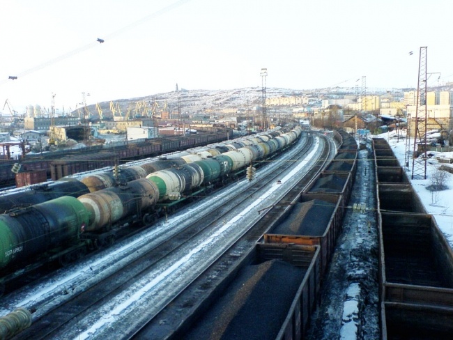 The company Kuzbassrazrezugol (KRU) does no longer want to build a coal terminal in Murmansk. (Atle Staalesen/Barents Observer)