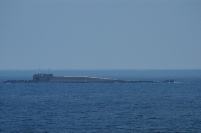 Russian Northern fleet Delta-IV submarine in surface position in the Barents Sea. This photo was taken back in 2003. (Thomas Nilsen/Barents Observer)