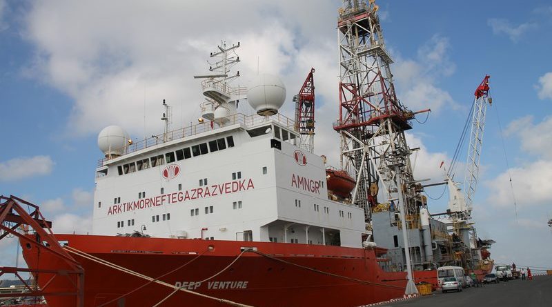 Drilling vessel «Valentin Shashin» ,now Deep Venture. (Zarubezhneft)