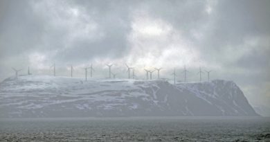 Windmills in Finnmark. (Trude Pettersen/Barents Observer)