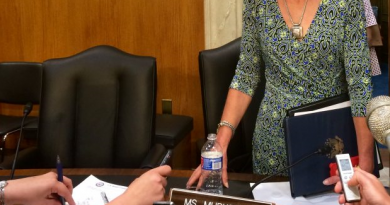 Alaska senator Lisa Murkowski with reporters. (Erica Martinson/Alaska Dispatch News)