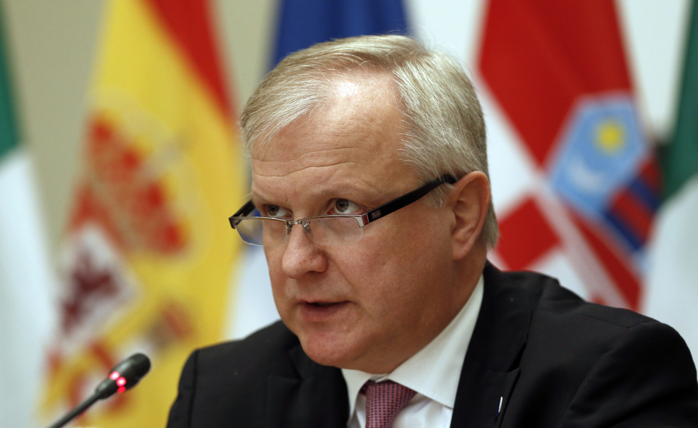 Finland's economic affairs minister Olli Rehn (pictured above in 2014) confirmed on Wednesday that the government is planning putting additional money into the troubled Talvivaara mining group. (Kostas Tsironis/AP)