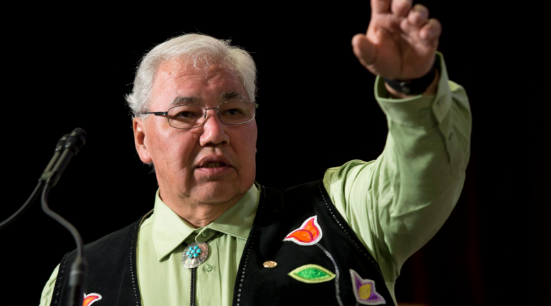 Truth and Reconciliation Commission Chair Justice Murray Sinclair speaks during the Grand entry ceremony during the second day of closing events for the Truth and Reconciliation Commission in Ottawa, Monday June 1, 2015. (Adrian Wyld/The Canadian Press)