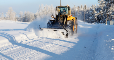 A snowplow in Sweden in 2010. This week, several drivers were stuck in snow in northern Sweden. (iStock)