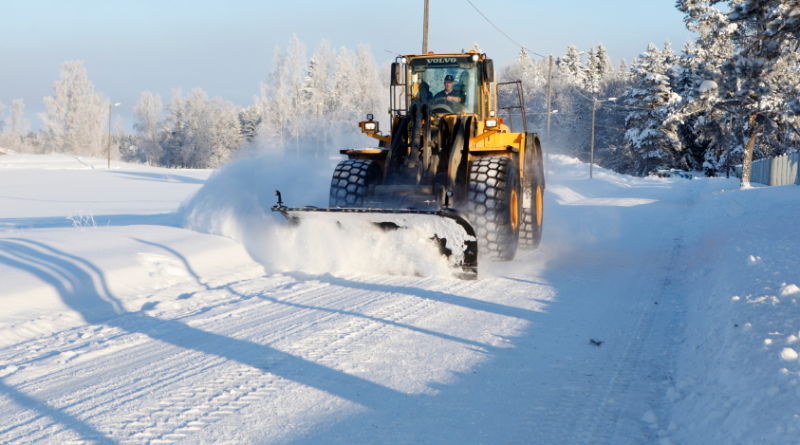 A snowplow in Sweden in 2010. This week, several drivers were stuck in snow in northern Sweden. (iStock)
