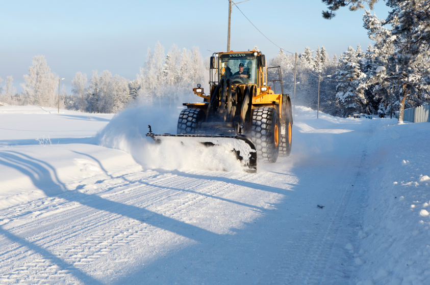 A snowplow in Sweden in 2010. This week, several drivers were stuck in snow in northern Sweden. (iStock)