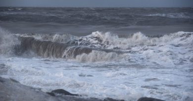 Chukchi Sea waves crash on the coast at Barrow on Sunday, November 10, 2013. ( Marc Lester / Alaska Dispatch News)