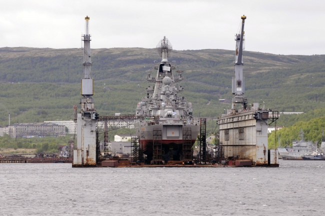 Russia's only operating nuclear powered battle cruiser "Pyotr Veliky" in drydock at the naval yard in Roslyakovo, Russia. (Thomas Nilsen/Barents Observer)