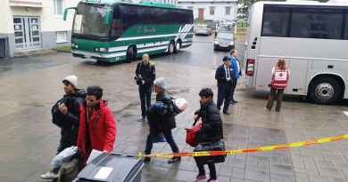 The first asylum seekers arrived at the new centre on Tuesday. (Minna Rinta-Tassi / Yle)