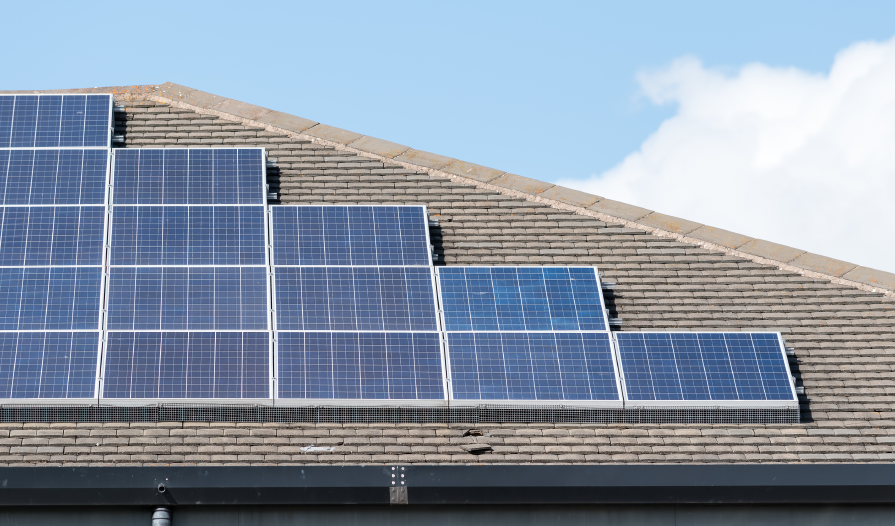 Are decision-makers turning a blind eye to lowering solar power costs? (iStock)
