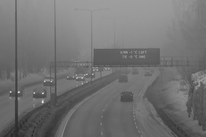 A new study from the VTT Technical Research Centre of Finland shows that Finland’s policy of enforcing lower speed limits during the dark winter months reduces the number of traffic accidents. (iStock)