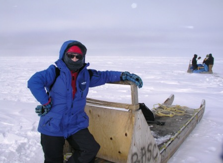 Iceblogger on polar bear watch with CCC students at work behind, Alaska 2008. (Irene Quaile)