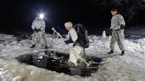 Finnish and American soldiers on the winter war training course in Lapland on January 14, 2016. (Jarmo Honkanen / Yle