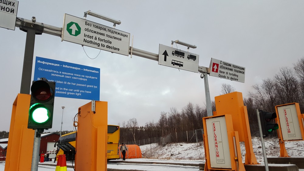 Norway has placed radiation detectors at Storskog border checkpoint aimed at stopping smuggling of radioactive sources from Russia’s Kola Peninsula. (Thomas Nilsen/The Independent Barents Observer)