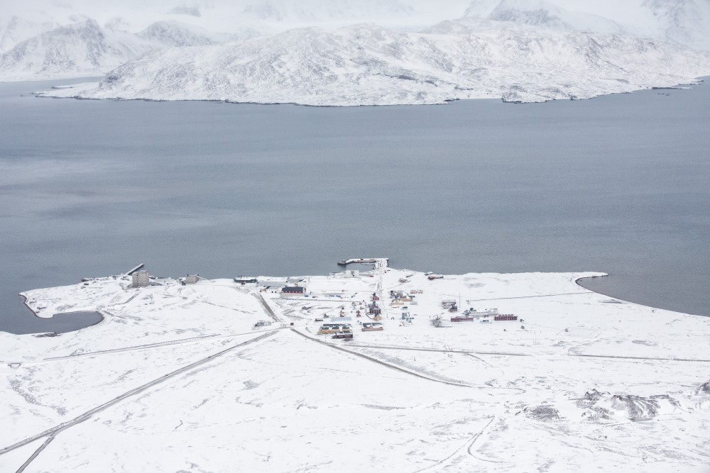 Breinosa is seen from the research Zeppelin Observatory that is operated by operated by the Norwegian Polar Institute and Norwegian Institute for Air Research in Svalbard in Norway October 17, 2015. Anna Filipova /REUTERS