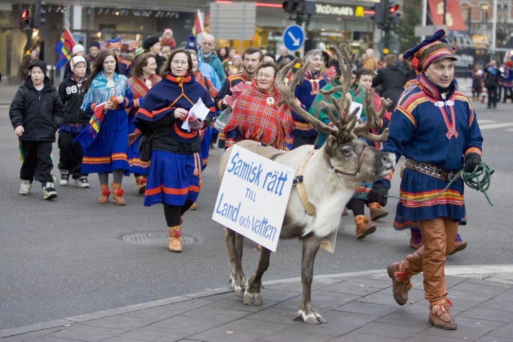 Sami protester, dressed in traditional clothes, walk through downtown Stockholm November 23, 2007. Bertil Ericson/REUTERS/Scanpix