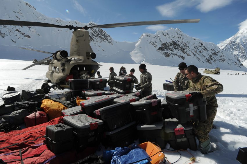 How soldiers and park rangers are preparing for Denali climbing season. Bob Hallinen / ADN