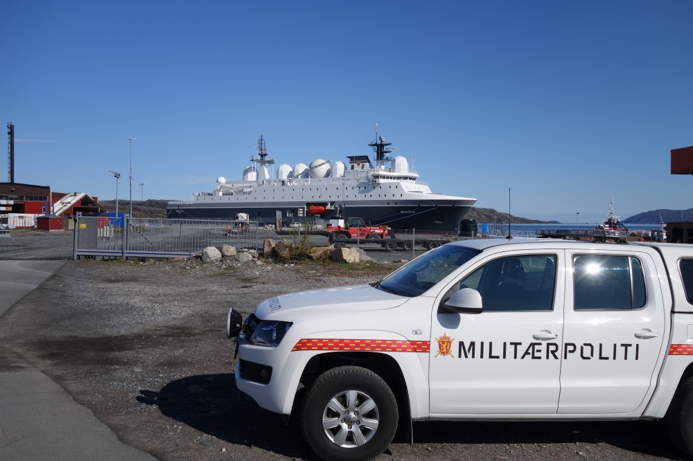 Military police guards the harbour where “Marjata” made port call. (Atle Staalesen/The Independent Barents Observer)