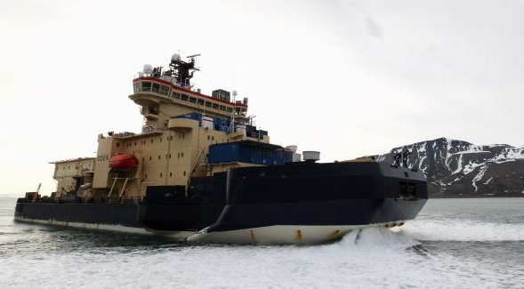 Sweden's icebreaker 'Oden' near Norway in 2008. The vessel will be helping Canadian researchers this summer as they collect data for their continental shelf claim. (Chris Jackson/Getty Images)