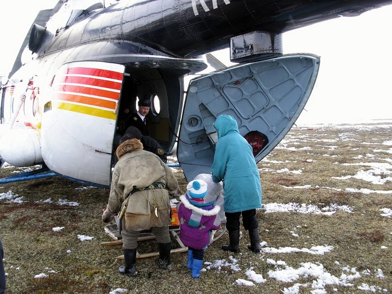 Nenets children studying in boarding (residential) schools in northern Russia got helicopter transport back to their families in some of the most remote locations of the Barents Region. (Thomas Nilsen/The Independent Barents Observer)