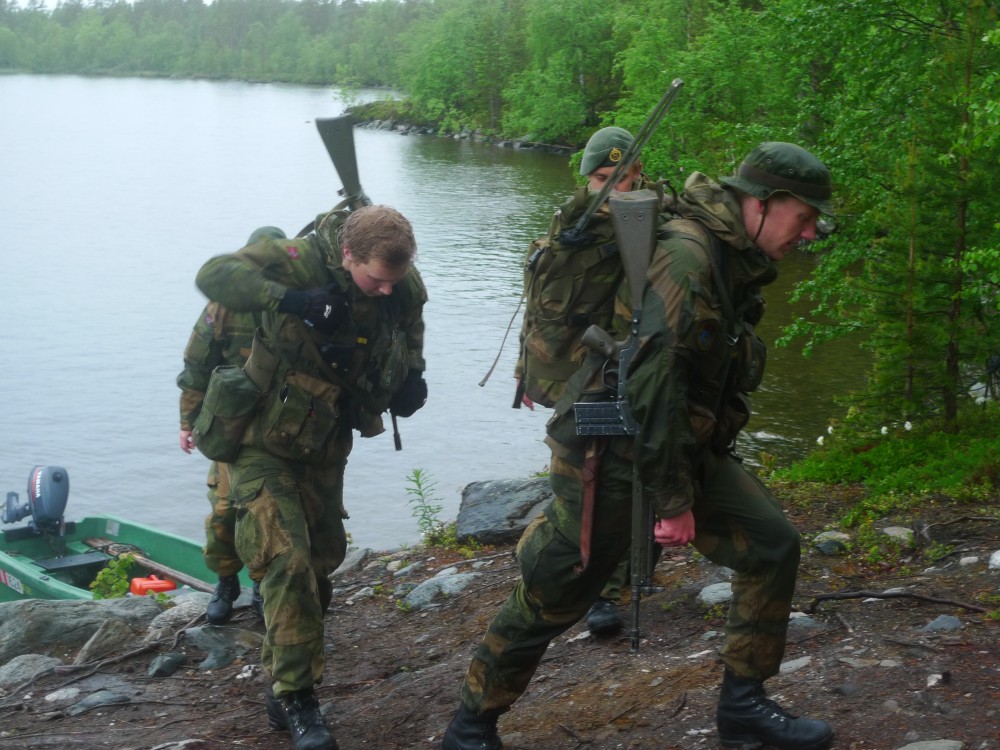 Norwegian border guard soldiers in the Pasvik valley. (Thomas Nilsen/The Independent Barents Observer)