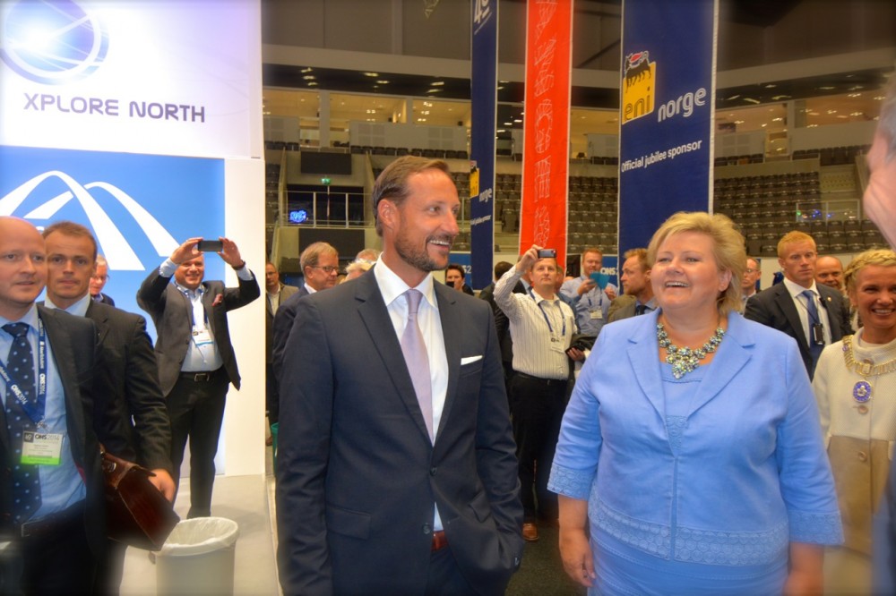 Prime Minister Erna Solberg and Prince Haakon visiting the Explorer North exhibition at ONS in Stavanger in 2015. (Thomas Nilsen/The Independent Barents Observer)