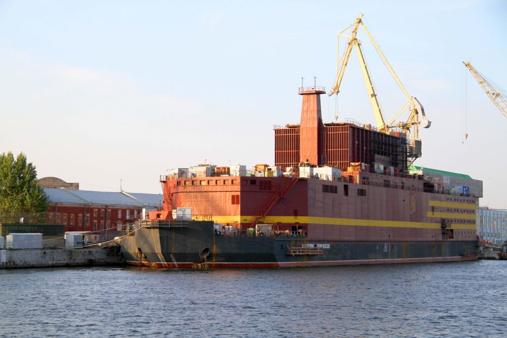 The Akademik Lomonosov the world's first floating NPP, to be ready for transportation to Pevek by 2018. (http://stock.rosenergoatom.ru/)
