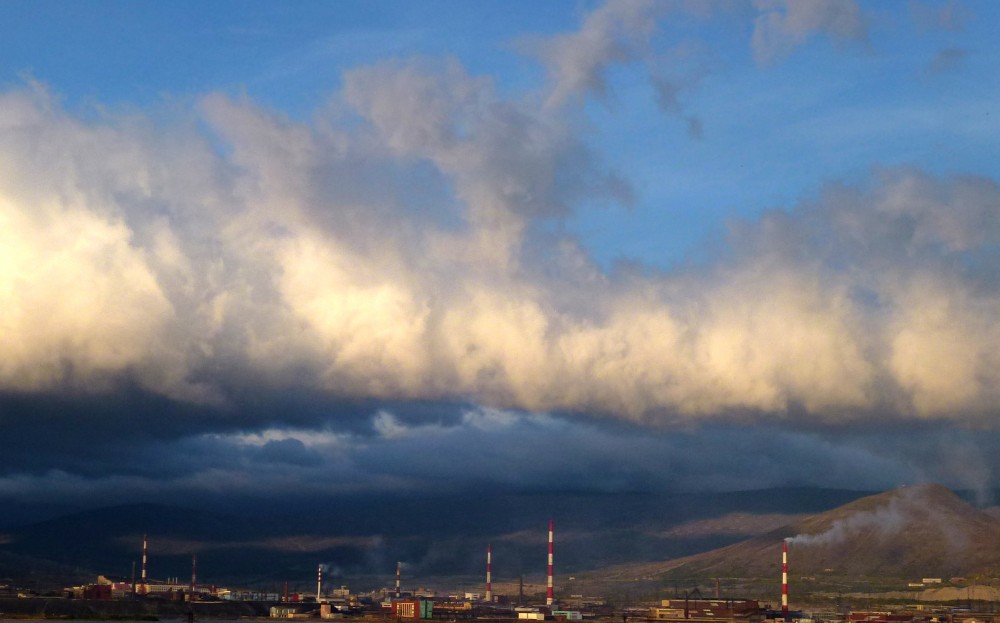 Despite the positive signs, the Russian economy will still in 2016 end up with a recession of 0,5-0,6 percent, EBRD believes. (Atle Staalesen/The Independent Barents Observer)