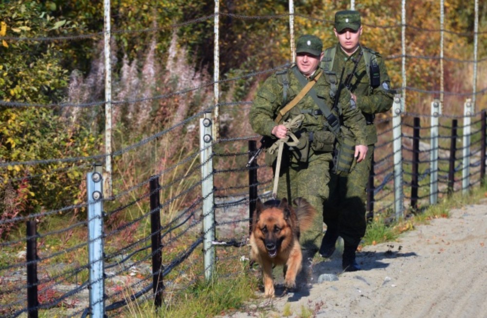 FSB border guards. (Thomas Nilsen/The Independent Barents Observer)