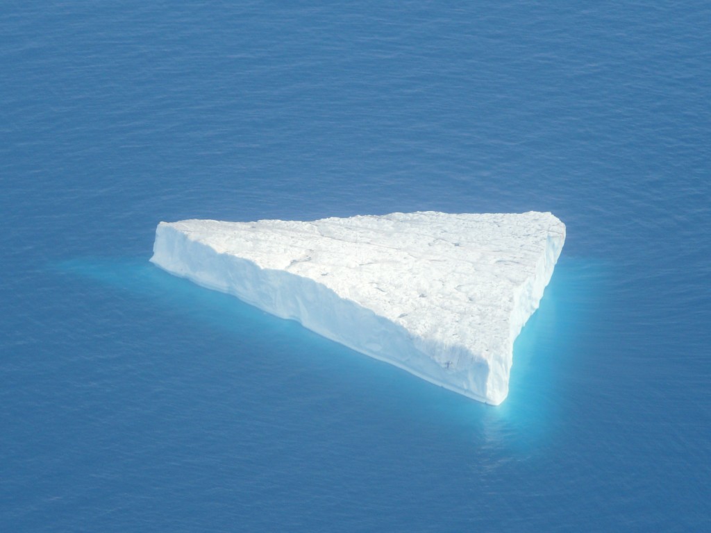 Higher emissions, melting ice, who keeps track? Greenland. (Irene Quaile/Deutsche Welle)