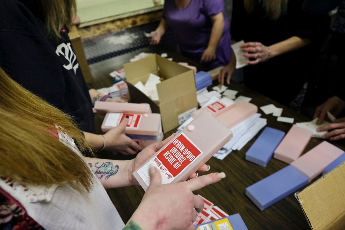 alaska-assembles-narcan-rescue-kits-hopes-preventing-overdose-deaths