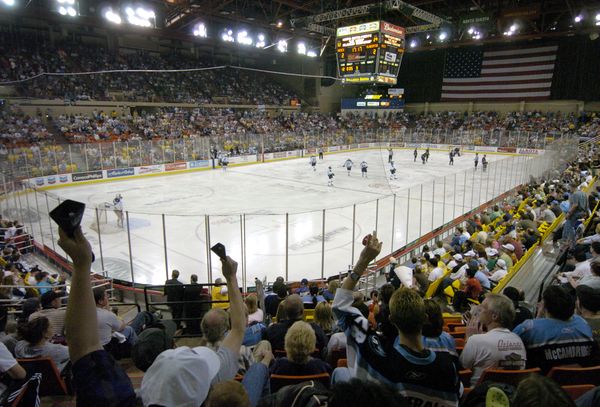 financially-struggling-alaska-professional-hockey-team-will-fold-at-seasons-end-1