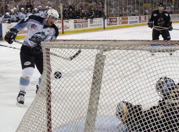 Financially struggling Alaska hockey team will fold at season’s end