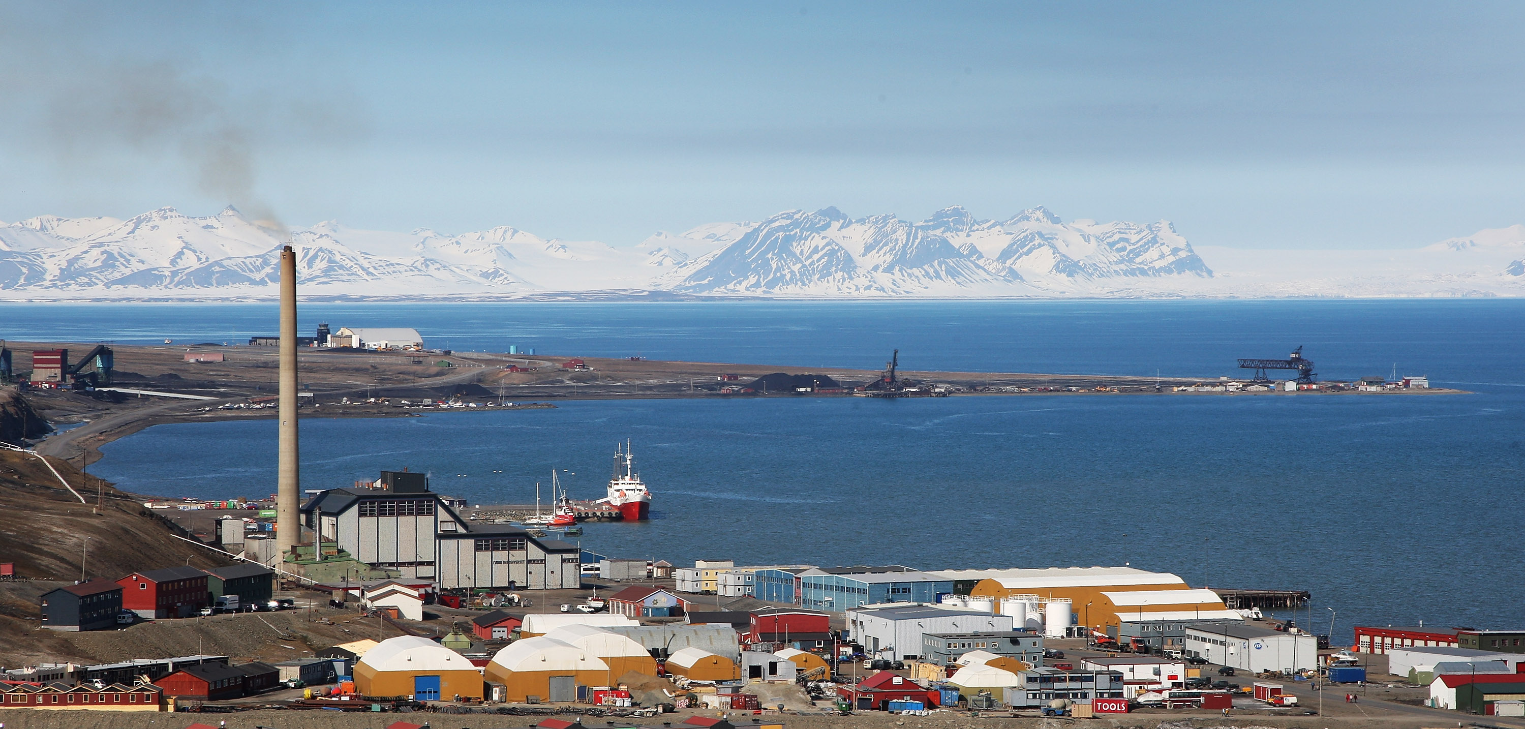 french-explorer-challenges-norwegian-authorities-protected-fjord-entry