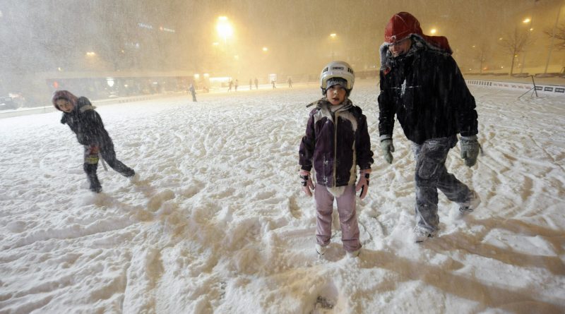 daycare-parents-fight-endless-war-with-finnish-winter-1