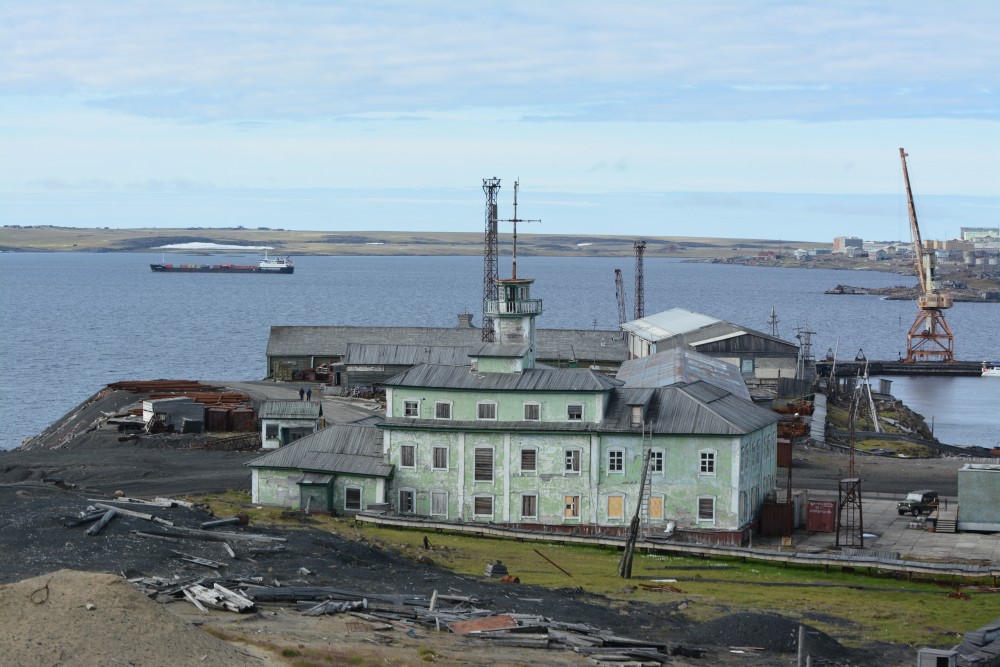 on-remote-russian-arctic-coast-grand-coal-project-making-4