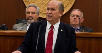 alaska-governor-asks-trump-throw-weight-behind-natural-gas-project