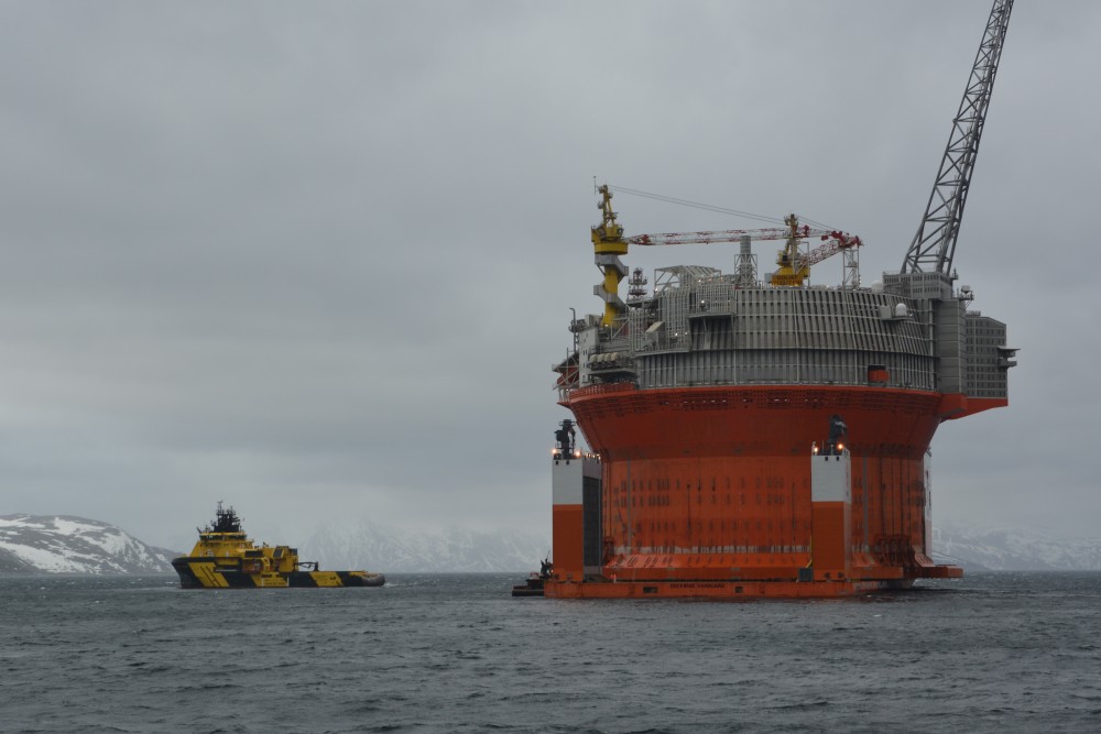 european-parliament-calls-for-ban-on-oil-drilling-in-icy-waters