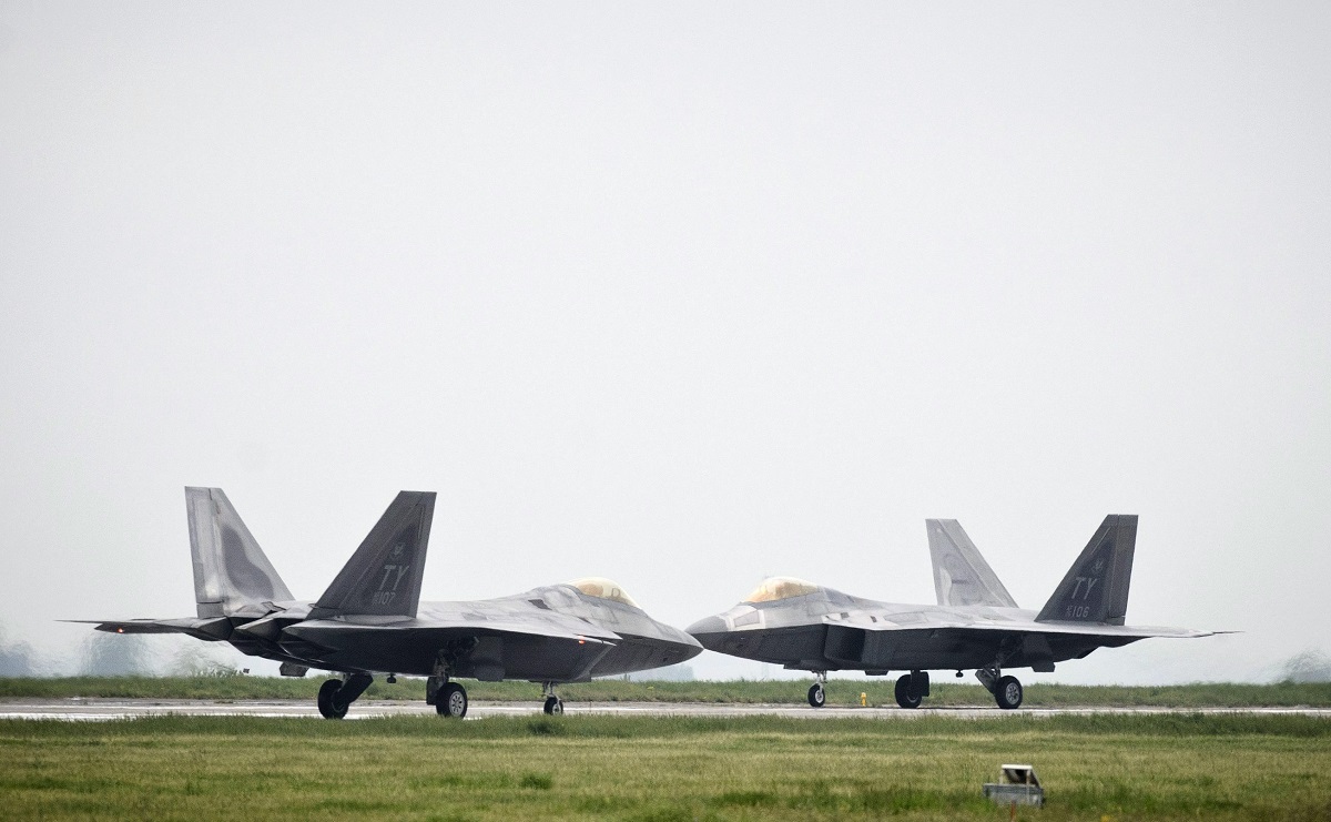 russian-bombers-spotted-outside-alaskaagain