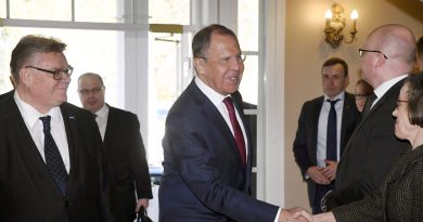 russian-foreign-minister-meets-with-finnish-counterpart