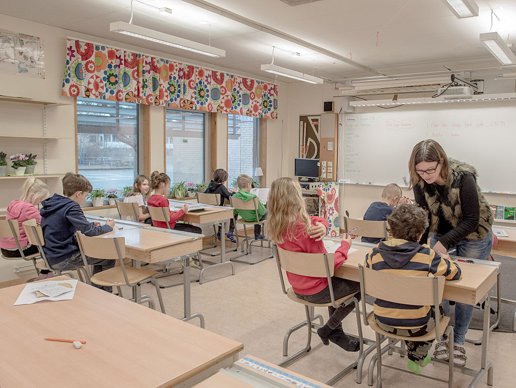 activists-protest-at-alleged-restrictions-on-use-of-finnish-in-sweden