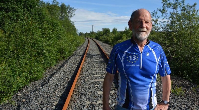 member-of-european-parliament-bikes-to-norways-arctic-coast-makes-statement-about-need-for-new-railway