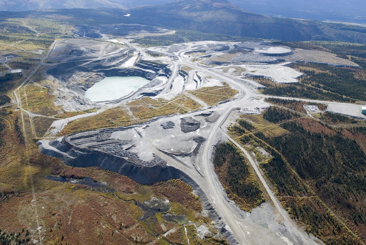 blog-trudeaus-yukon-plan-funding-another-road-to-nowhere-3