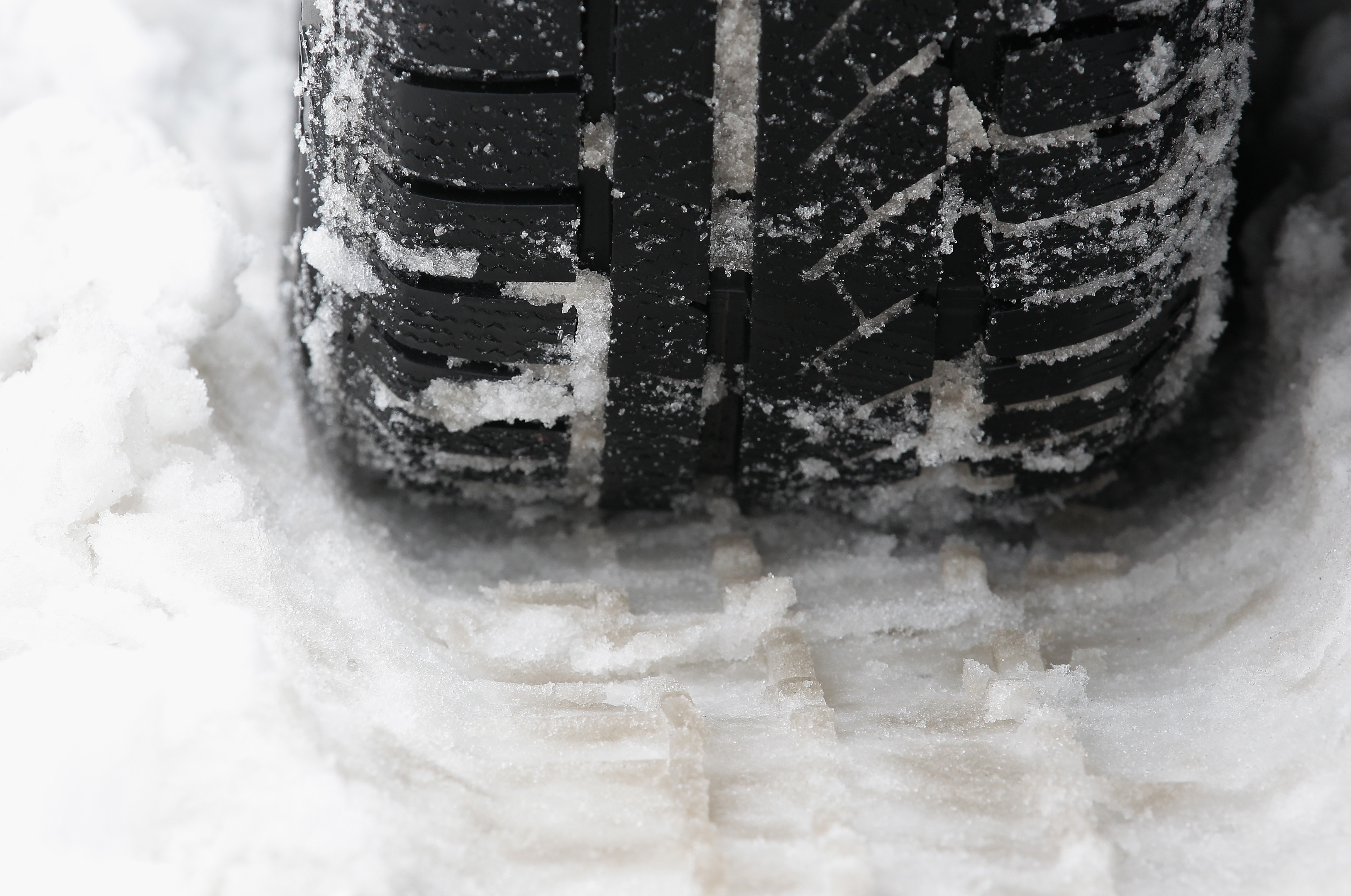 Majority of winter tyres illegal, linked to traffic deaths says Finnish