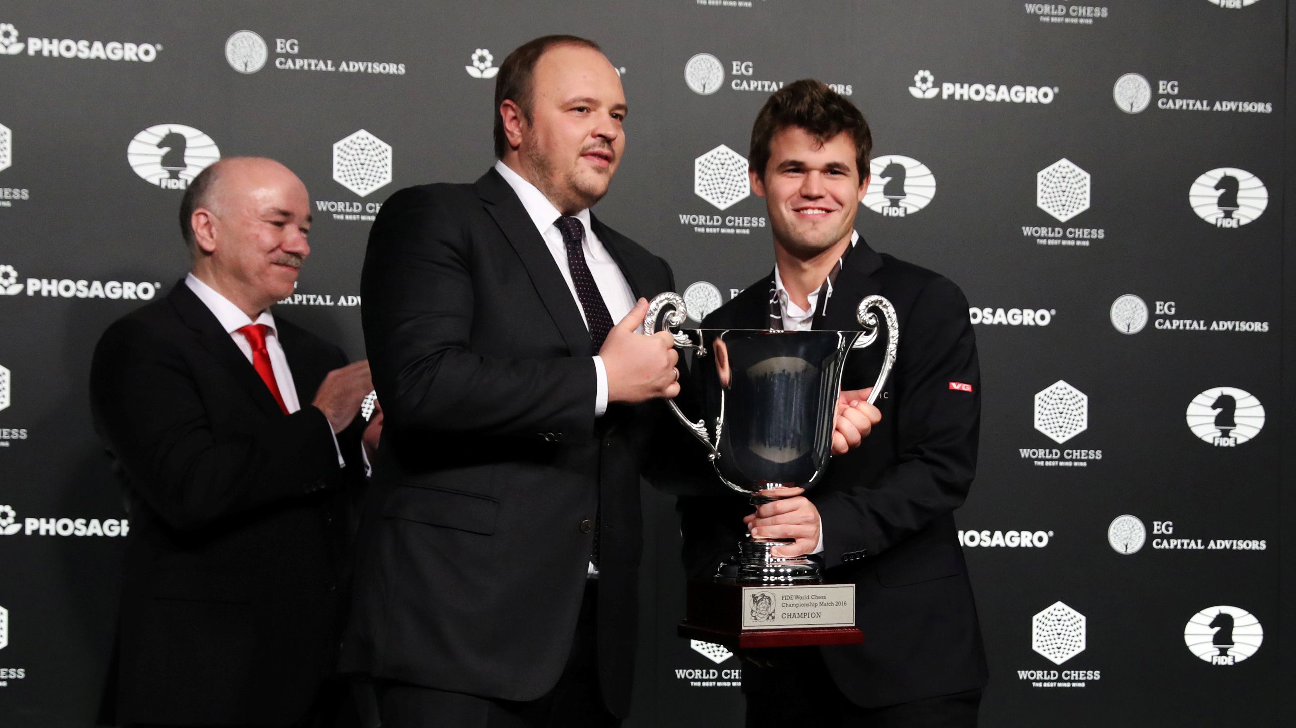 Andrey Guryev (Center), Russia’s 26th richest man, seen here as a Russian Chess Federation Board of Trustees Member at the World Chess Championship in New York City, in 2016. (Mark Kauzlarich/Reuters)