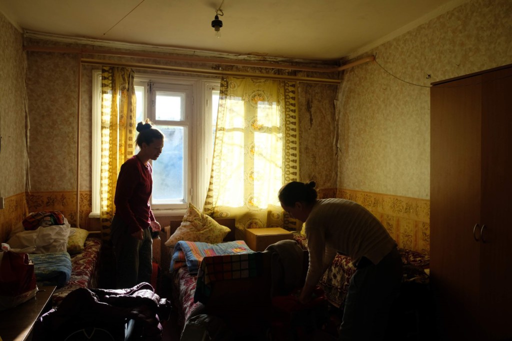 kirovsk-station-bedroom-large