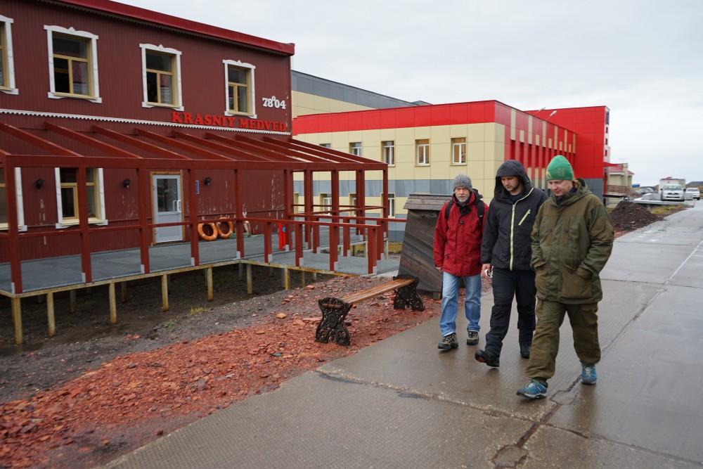 The new restaurant Krasniy Medved (Red bear). (Thomas Nilsen/The Independent Barents Observer)